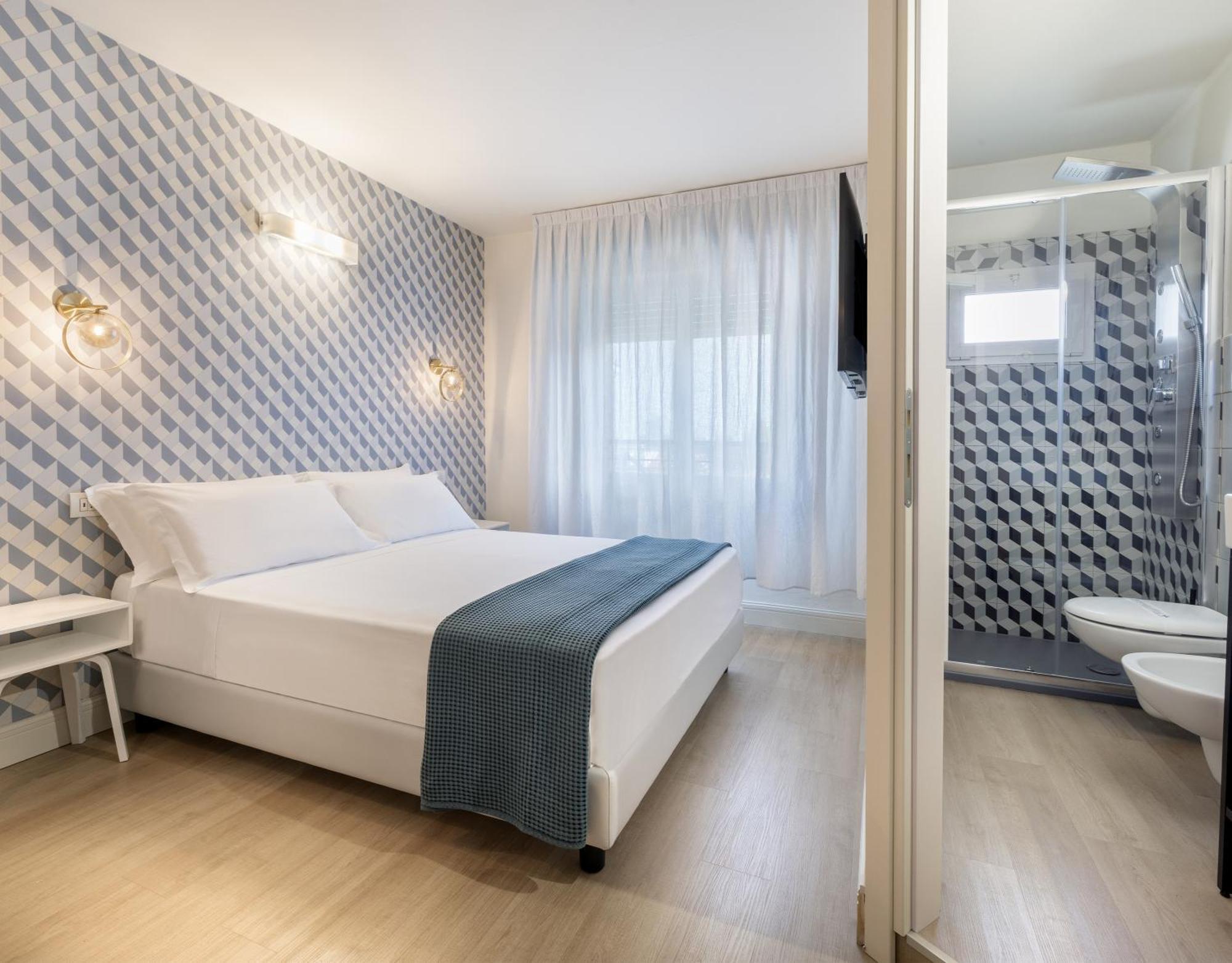 Hotel Buona Fortuna เบลลาเรีย-อีเจอา มารีนา ภายนอก รูปภาพ