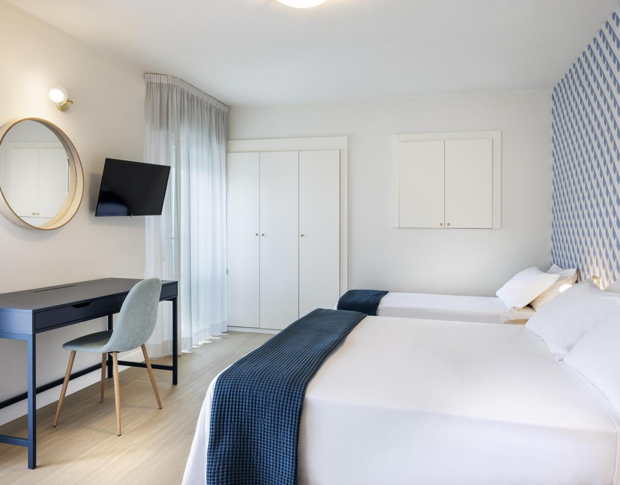 Hotel Buona Fortuna เบลลาเรีย-อีเจอา มารีนา ภายนอก รูปภาพ