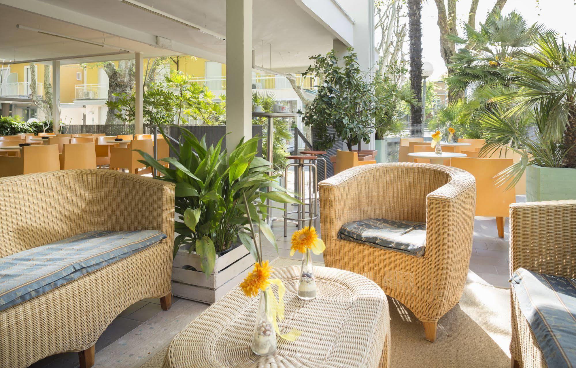 Hotel Buona Fortuna เบลลาเรีย-อีเจอา มารีนา ภายนอก รูปภาพ